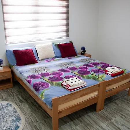 Apartment Apartman Varcar Kemuli